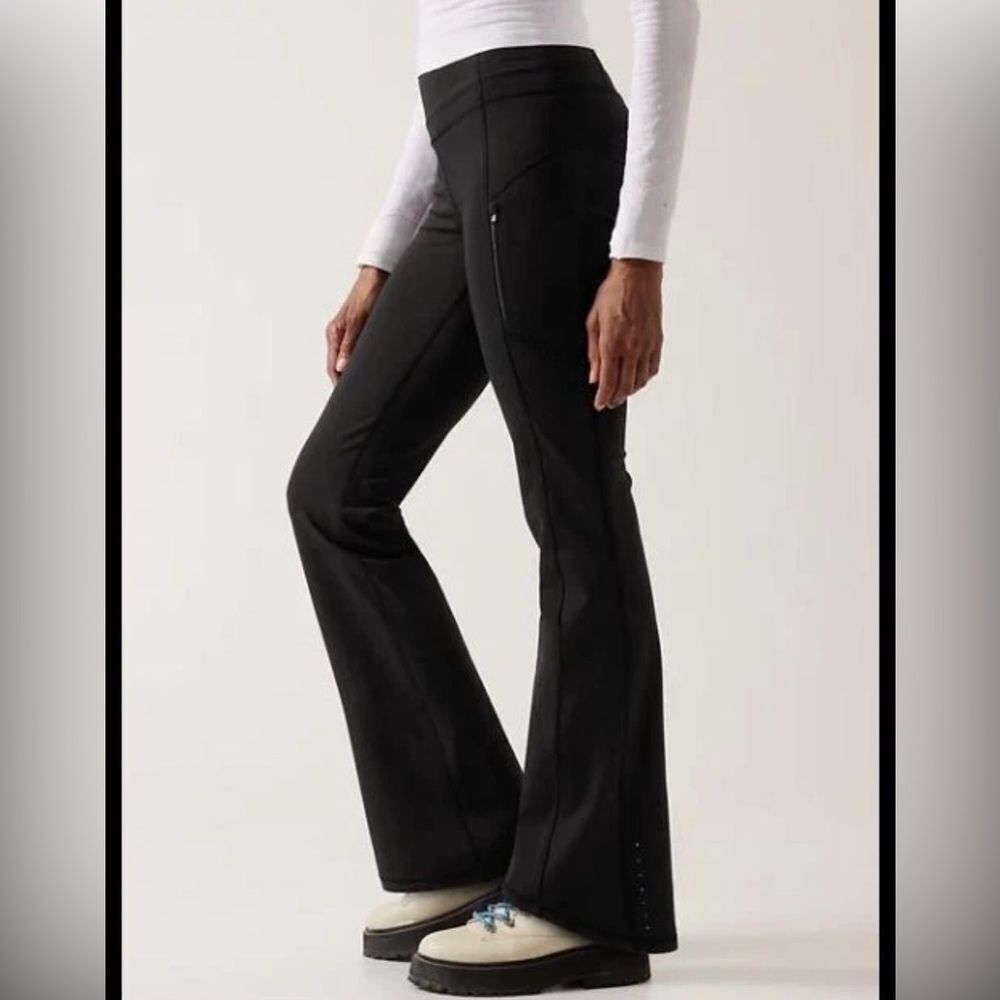 Women’s Athleta Rainier Bootcut Pants size XS in black, NWT